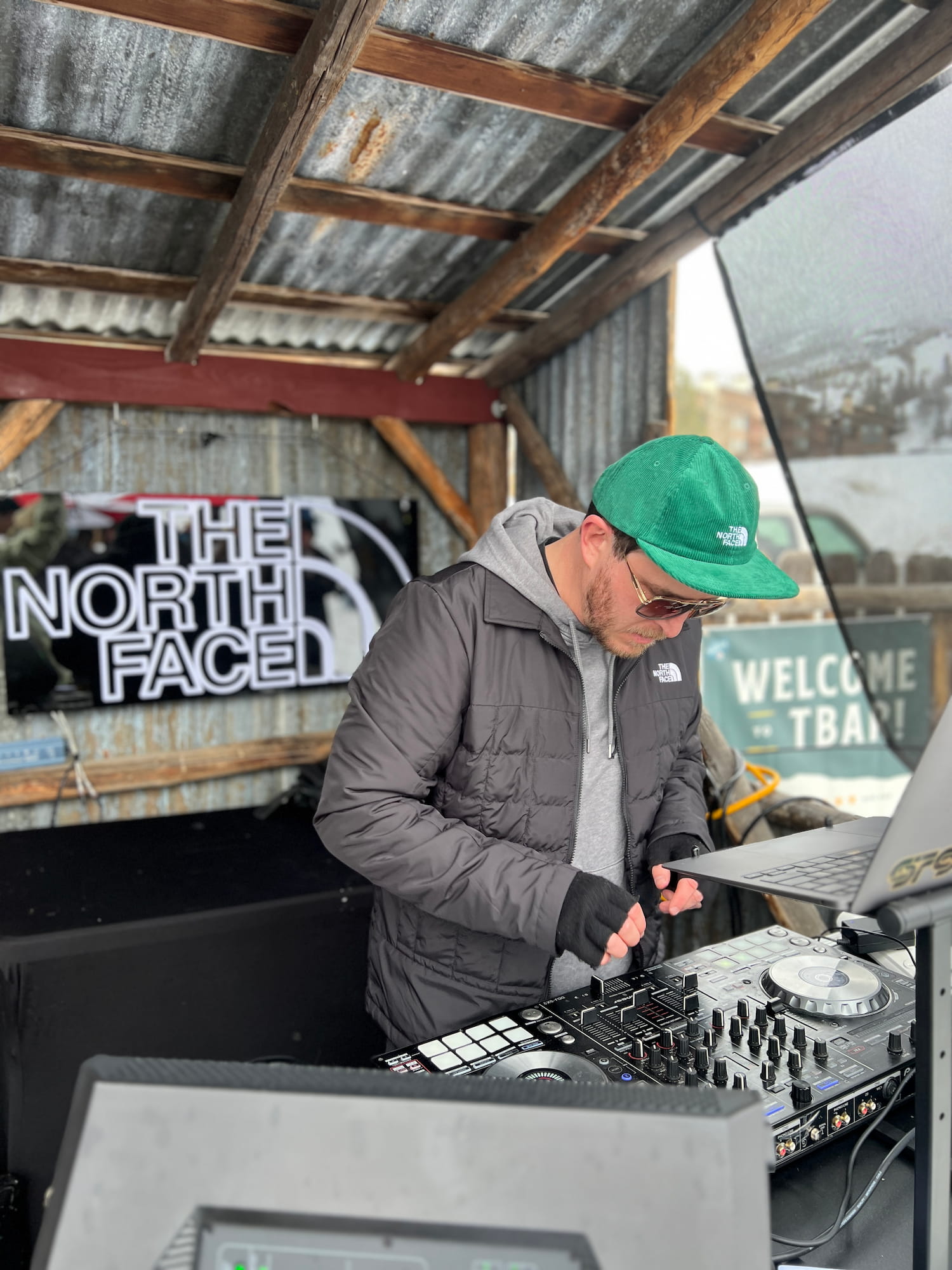 Après-Ski at Home: How to Host an Après Party at Your Steamboat Rental